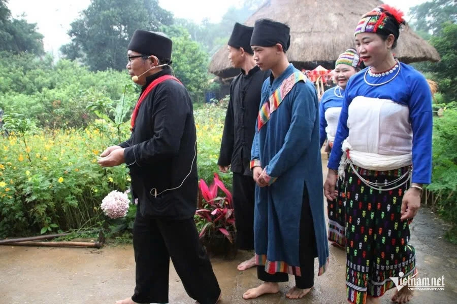 Cưới 2 lần, ở rể 3 năm: Chuyện lạ mà sâu sắc trong hôn nhân người Thái xứ Thanh Cưới 2 lần, ở rể 3 năm: Chuyện lạ mà sâu sắc trong hôn nhân người Thái xứ Thanh