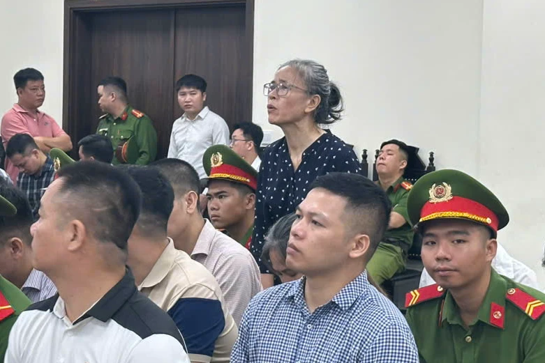 Cựu chi cục trưởng khai về chủ trương nhận tiền ‘chi phí ngoài’ từ doanh nghiệp