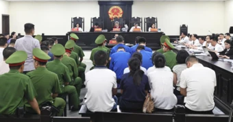 Cựu chi cục trưởng khai về chủ trương nhận tiền ‘chi phí ngoài’ từ doanh nghiệp