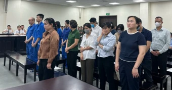 Cựu phó phòng Sở Y tế Hà Nội khai nhận tiền ‘cảm ơn’ vì ‘nể anh em’