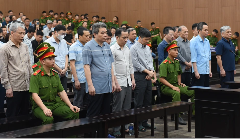 Cựu Thứ trưởng Hoàng Văn Thắng lĩnh án 4 năm tù vì nhận hối lộ Cựu Thứ trưởng Hoàng Văn Thắng lĩnh án 4 năm tù vì nhận hối lộ