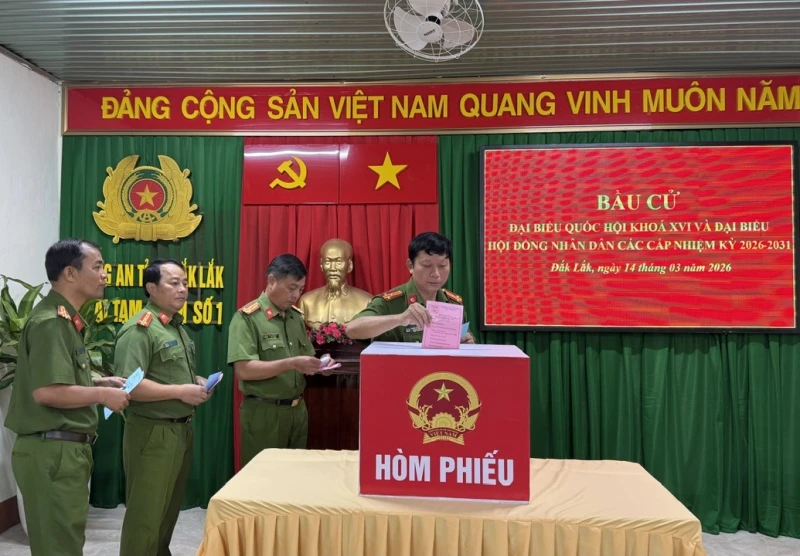 Đảm bảo quyền công dân cho các phạm nhân phía sau cánh cổng trại tạm giam Đảm bảo quyền công dân cho các phạm nhân phía sau cánh cổng trại tạm giam