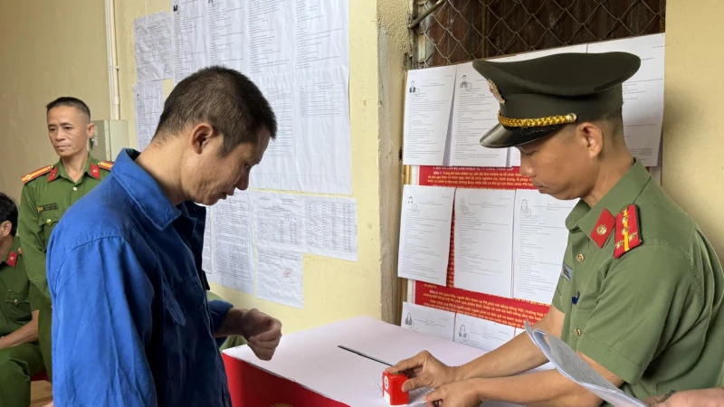 Đảm bảo quyền công dân cho các phạm nhân phía sau cánh cổng trại tạm giam Đảm bảo quyền công dân cho các phạm nhân phía sau cánh cổng trại tạm giam