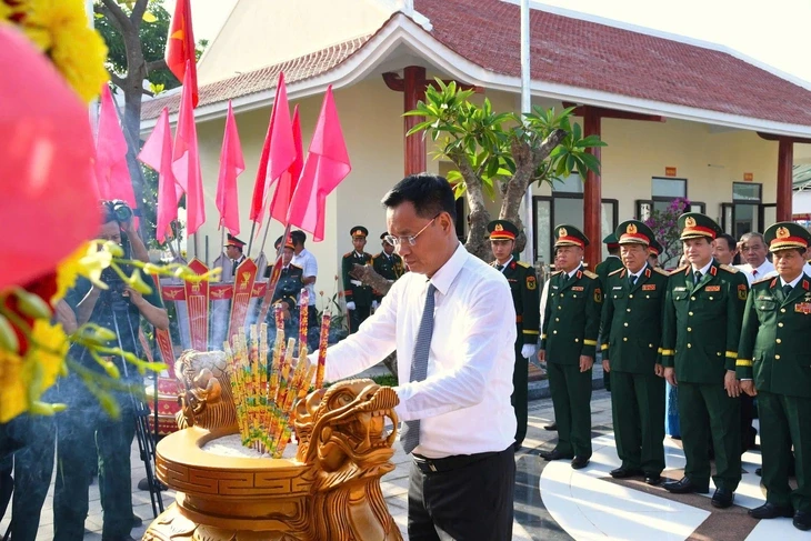 Đà Nẵng đón nhận Huân chương Quân công hạng nhất, công bố ngày truyền thống lực lượng vũ trang Đà Nẵng đón nhận Huân chương Quân công hạng nhất, công bố ngày truyền thống lực lượng vũ trang