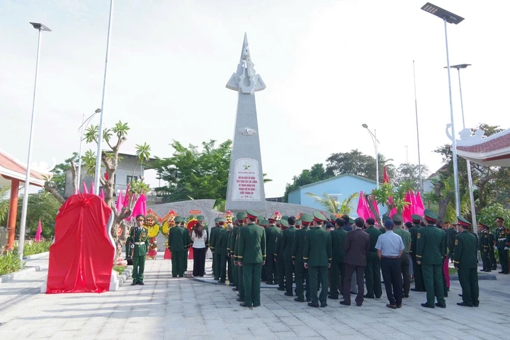 Đà Nẵng đón nhận Huân chương Quân công hạng nhất, công bố ngày truyền thống lực lượng vũ trang Đà Nẵng đón nhận Huân chương Quân công hạng nhất, công bố ngày truyền thống lực lượng vũ trang