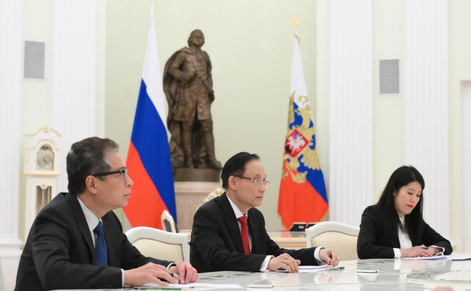 Đặc phái viên của Tổng Bí thư Tô Lâm gặp Tổng thống Nga Putin Đặc phái viên của Tổng Bí thư Tô Lâm gặp Tổng thống Nga Putin
