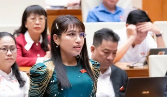 Đại biểu đề xuất đóng bảo hiểm xã hội cho người bán vé số dạo