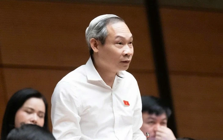 Đại biểu Quốc hội đề xuất ngưỡng doanh thu miễn thuế của hộ kinh doanh nâng lên 3 tỉ đồng Đại biểu Quốc hội đề xuất ngưỡng doanh thu miễn thuế của hộ kinh doanh nâng lên 3 tỉ đồng