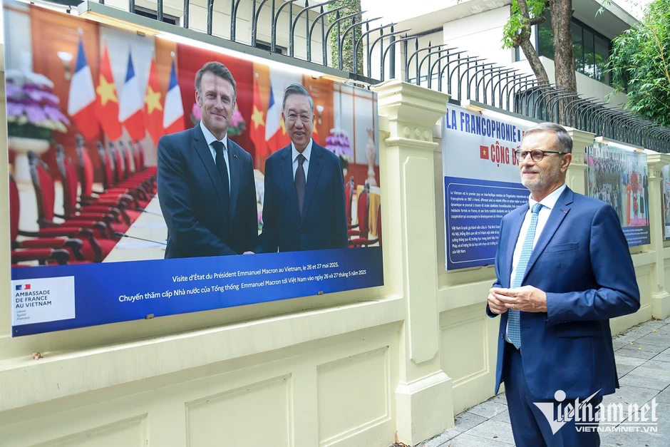 Đại sứ Pháp: 'Tôi may mắn nhận được tấm lòng thịnh tình của người Việt Nam' Đại sứ Pháp: 'Tôi may mắn nhận được tấm lòng thịnh tình của người Việt Nam'