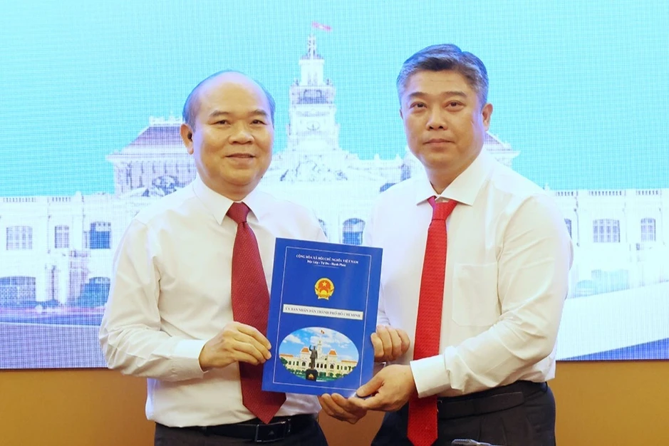 Đại tá công an được bổ nhiệm làm Phó Giám đốc Sở Dân tộc và Tôn giáo TPHCM Đại tá công an được bổ nhiệm làm Phó Giám đốc Sở Dân tộc và Tôn giáo TPHCM