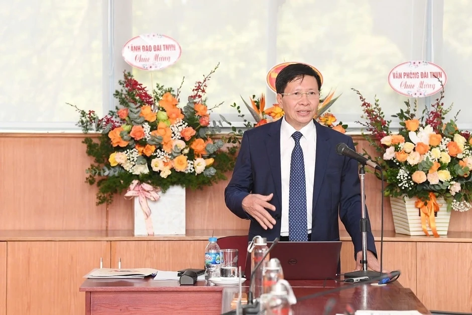Đài Tiếng nói Việt Nam: Tích hợp lý luận, tuyên truyền và cổ động để giữ vững dòng chủ lưu trên không gian số Đài Tiếng nói Việt Nam: Tích hợp lý luận, tuyên truyền và cổ động để giữ vững dòng chủ lưu trên không gian số