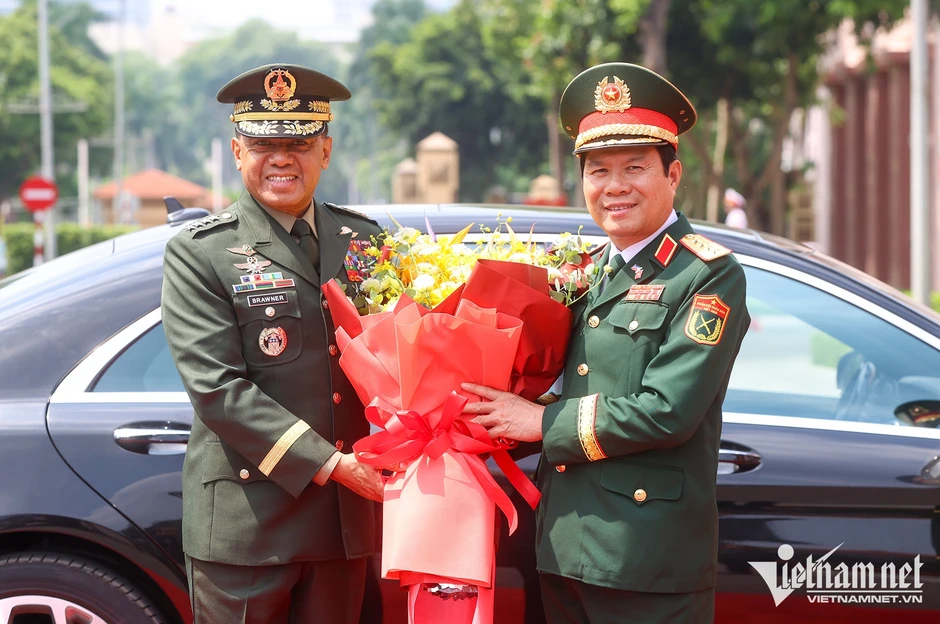 Đại tướng Nguyễn Tân Cương hoan nghênh Philippines tham gia triển lãm quốc phòng Đại tướng Nguyễn Tân Cương hoan nghênh Philippines tham gia triển lãm quốc phòng