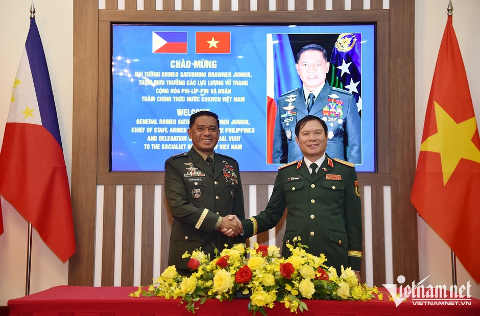 Đại tướng Nguyễn Tân Cương hoan nghênh Philippines tham gia triển lãm quốc phòng Đại tướng Nguyễn Tân Cương hoan nghênh Philippines tham gia triển lãm quốc phòng