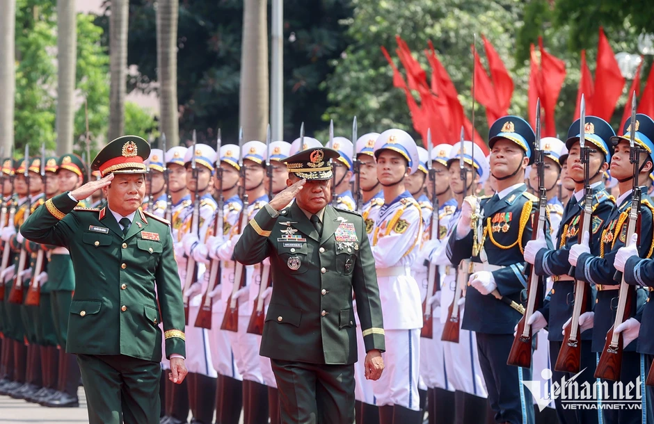Đại tướng Nguyễn Tân Cương hoan nghênh Philippines tham gia triển lãm quốc phòng Đại tướng Nguyễn Tân Cương hoan nghênh Philippines tham gia triển lãm quốc phòng