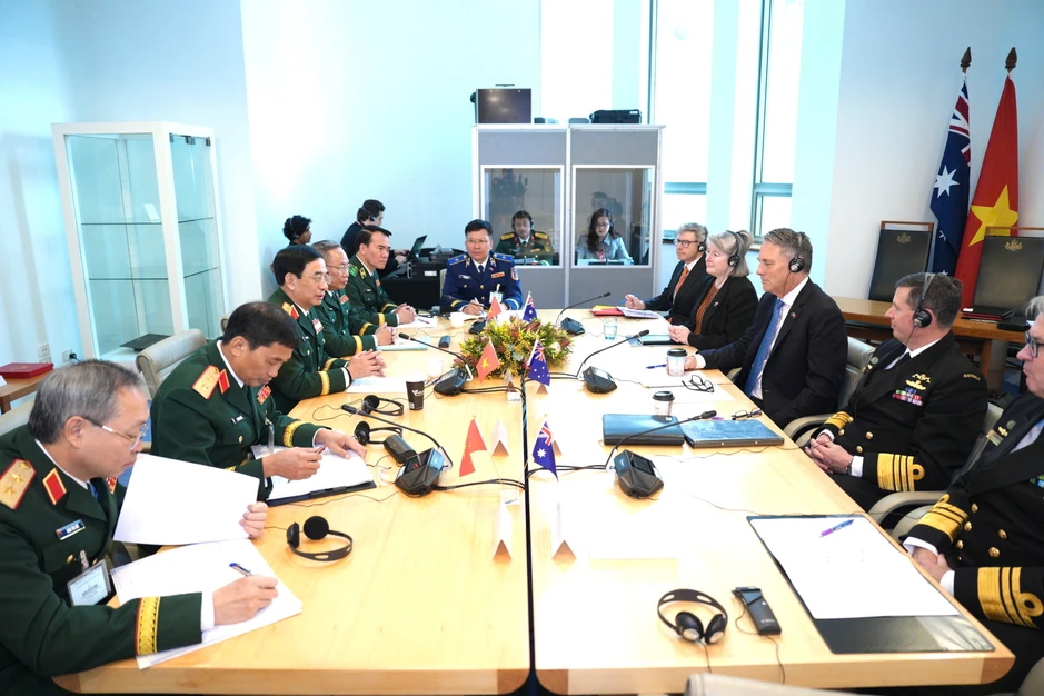 Đại tướng Phan Văn Giang mời Australia dự Triển lãm Quốc phòng quốc tế 2026 Đại tướng Phan Văn Giang mời Australia dự Triển lãm Quốc phòng quốc tế 2026