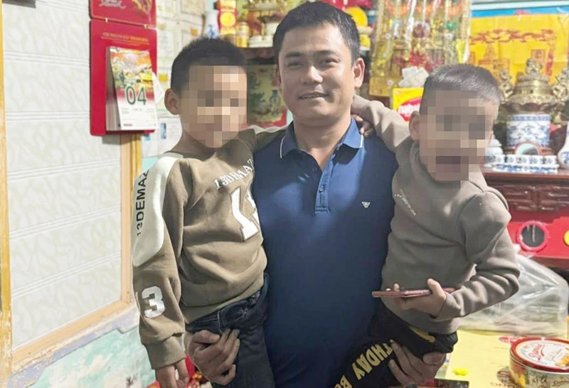 Đại úy Công an cứu sống 2 cháu nhỏ bị đuối nước khi đang nghỉ phép ở quê nhà Đại úy Công an cứu sống 2 cháu nhỏ bị đuối nước khi đang nghỉ phép ở quê nhà