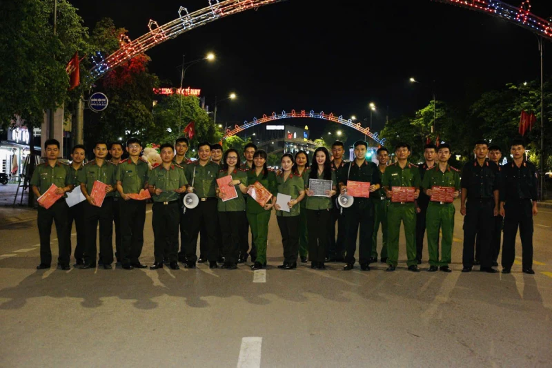 Đại uý Nguyễn Cảnh Tùng: Cán bộ tham mưu đam mê công tác Đoàn Đại uý Nguyễn Cảnh Tùng: Cán bộ tham mưu đam mê công tác Đoàn
