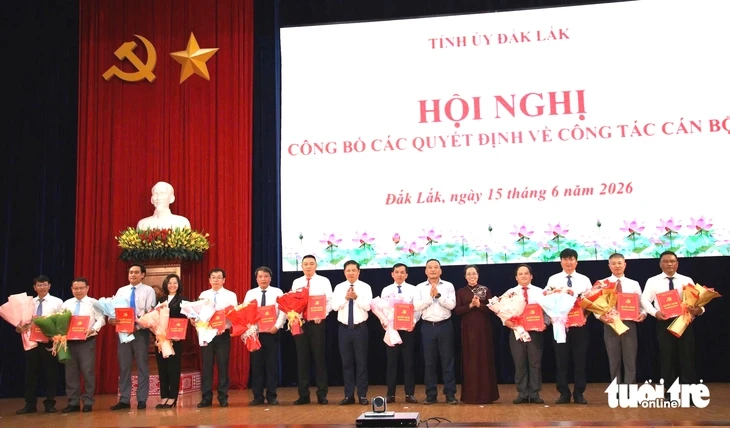 Đắk Lắk điều động, bổ nhiệm nhiều cán bộ chủ chốt Đắk Lắk điều động, bổ nhiệm nhiều cán bộ chủ chốt