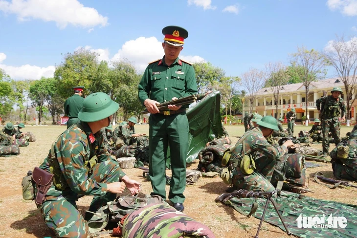 Đắk Lắk đồng loạt tổ chức 11 điểm bầu cử sớm của lực lượng vũ trang Đắk Lắk đồng loạt tổ chức 11 điểm bầu cử sớm của lực lượng vũ trang
