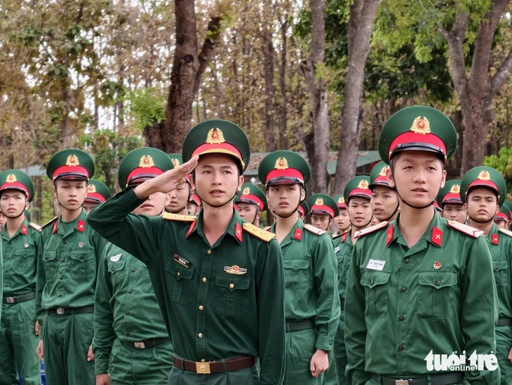 Đắk Lắk đồng loạt tổ chức 11 điểm bầu cử sớm của lực lượng vũ trang Đắk Lắk đồng loạt tổ chức 11 điểm bầu cử sớm của lực lượng vũ trang