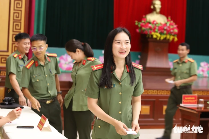 Đắk Lắk đồng loạt tổ chức 11 điểm bầu cử sớm của lực lượng vũ trang Đắk Lắk đồng loạt tổ chức 11 điểm bầu cử sớm của lực lượng vũ trang