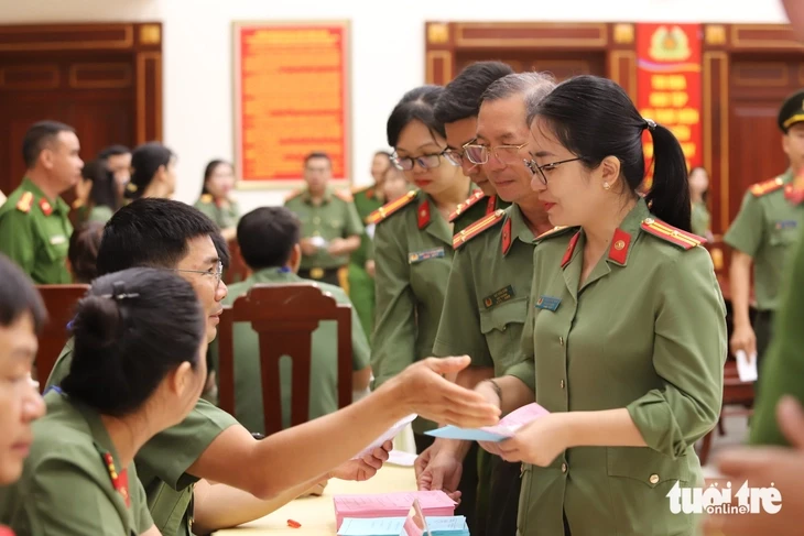 Đắk Lắk đồng loạt tổ chức 11 điểm bầu cử sớm của lực lượng vũ trang Đắk Lắk đồng loạt tổ chức 11 điểm bầu cử sớm của lực lượng vũ trang