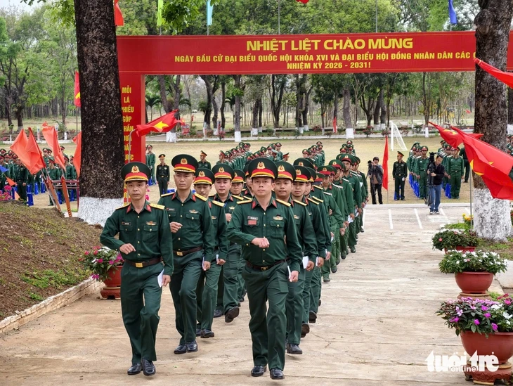 Đắk Lắk đồng loạt tổ chức 11 điểm bầu cử sớm của lực lượng vũ trang Đắk Lắk đồng loạt tổ chức 11 điểm bầu cử sớm của lực lượng vũ trang