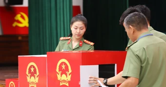 Đắk Lắk đồng loạt tổ chức 11 điểm bầu cử sớm của lực lượng vũ trang