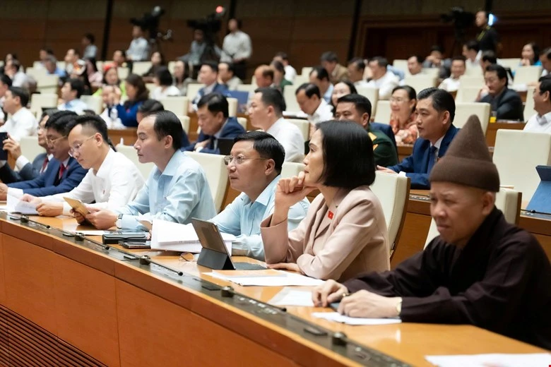 Đảm bảo nguồn lực thể chế nhằm tạo bứt phá phát triển kinh tế - xã hội Đảm bảo nguồn lực thể chế nhằm tạo bứt phá phát triển kinh tế - xã hội