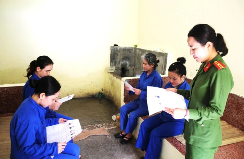 Đảm bảo quyền công dân đối với người bị tạm giữ, tạm giam đủ điều kiện tham gia bầu cử Đảm bảo quyền công dân đối với người bị tạm giữ, tạm giam đủ điều kiện tham gia bầu cử