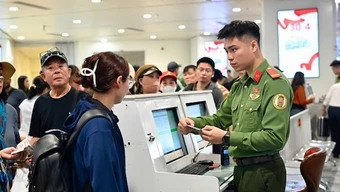 Đảm bảo tuyệt đối an ninh, an toàn hàng không dịp lễ 30/4 và 1/5