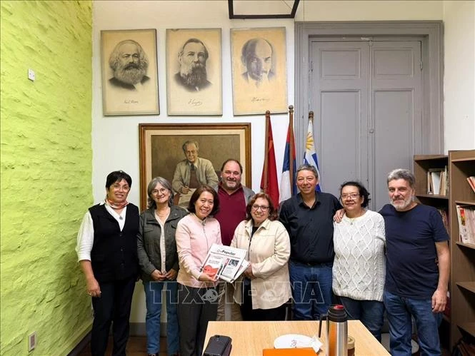 Đảng Cộng sản Uruguay đẩy mạnh hợp tác với Việt Nam Đảng Cộng sản Uruguay đẩy mạnh hợp tác với Việt Nam