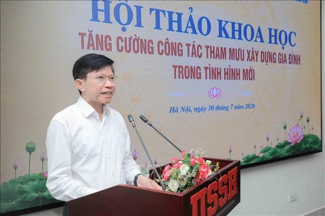 Đặt gia đình vào trung tâm chiến lược phát triển đất nước Đặt gia đình vào trung tâm chiến lược phát triển đất nước
