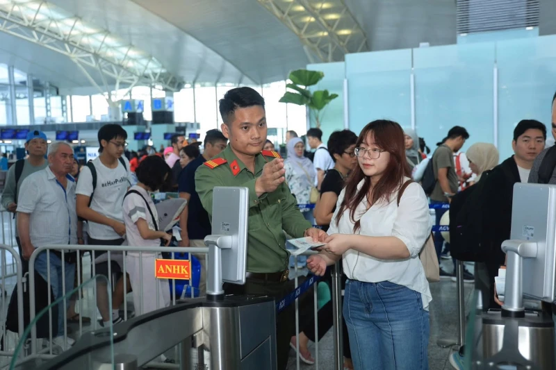 Dấu ấn ở đơn vị sau một năm tiếp nhận nhiệm vụ đảm bảo an ninh hàng không