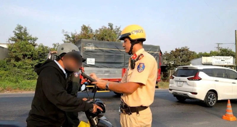 Đẩy mạnh nhiều giải pháp ngăn ngừa, kéo giảm tai nạn giao thông ở Tây Ninh Đẩy mạnh nhiều giải pháp ngăn ngừa, kéo giảm tai nạn giao thông ở Tây Ninh