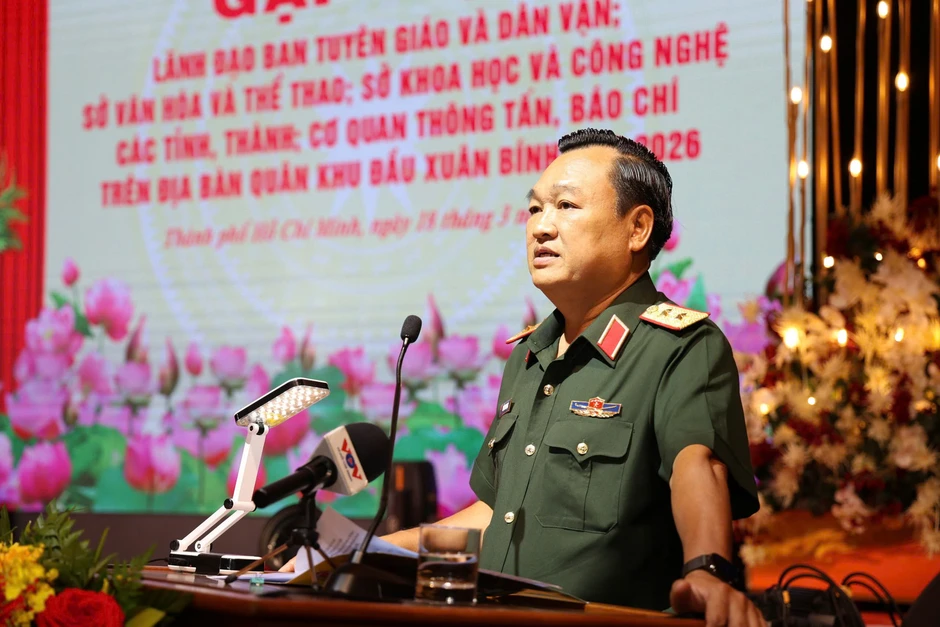 Đẩy mạnh tuyên truyền về sự gắn kết giữa lực lượng vũ trang và đồng bào dân tộc Đẩy mạnh tuyên truyền về sự gắn kết giữa lực lượng vũ trang và đồng bào dân tộc