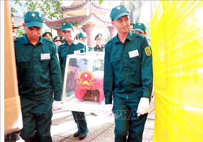 Đẩy nhanh tốc độ 'trả lại tên' cho các liệt sĩ Đẩy nhanh tốc độ 'trả lại tên' cho các liệt sĩ