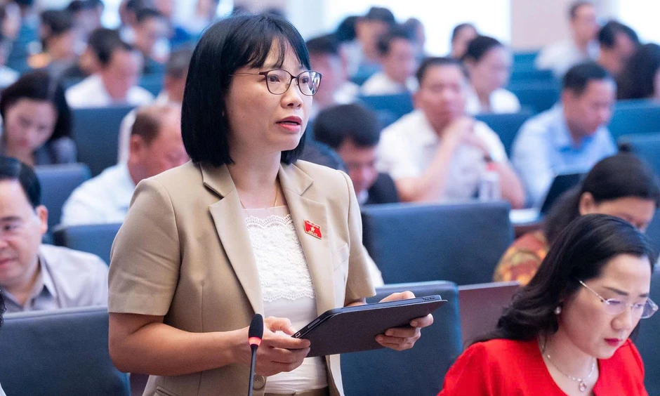 ĐBQH đề nghị cân nhắc việc hoãn xuất cảnh, cắt điện nước để cưỡng chế xử phạt ĐBQH đề nghị cân nhắc việc hoãn xuất cảnh, cắt điện nước để cưỡng chế xử phạt
