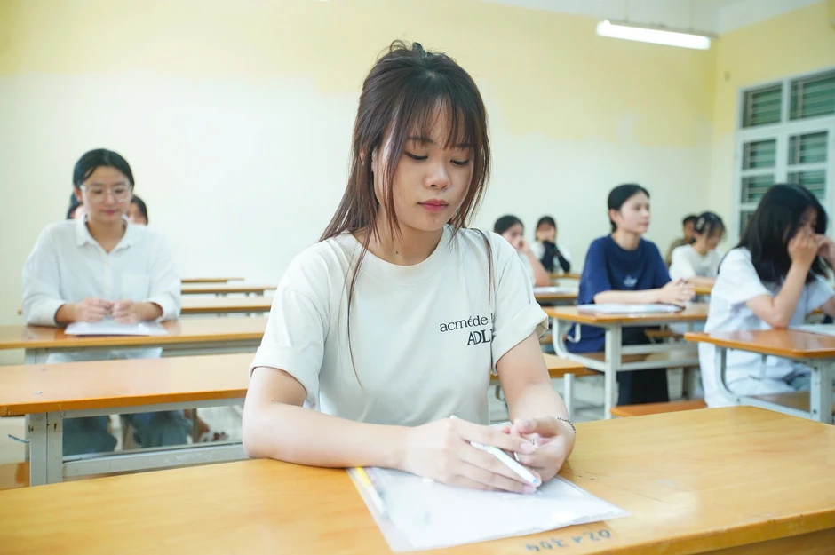 Đề thi môn Tiếng Anh tốt nghiệp THPT 2026, cập nhật đáp án Đề thi môn Tiếng Anh tốt nghiệp THPT 2026, cập nhật đáp án