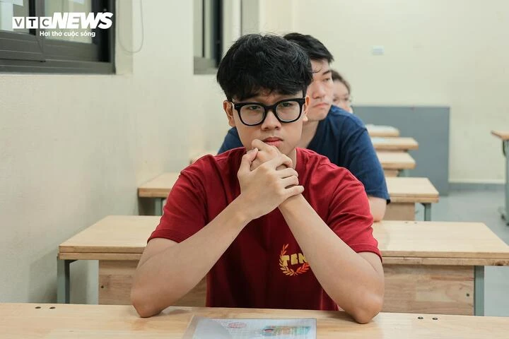 Đề văn tốt nghiệp THPT 2026: Công bằng cho thí sinh không biết Steve Jobs là ai?