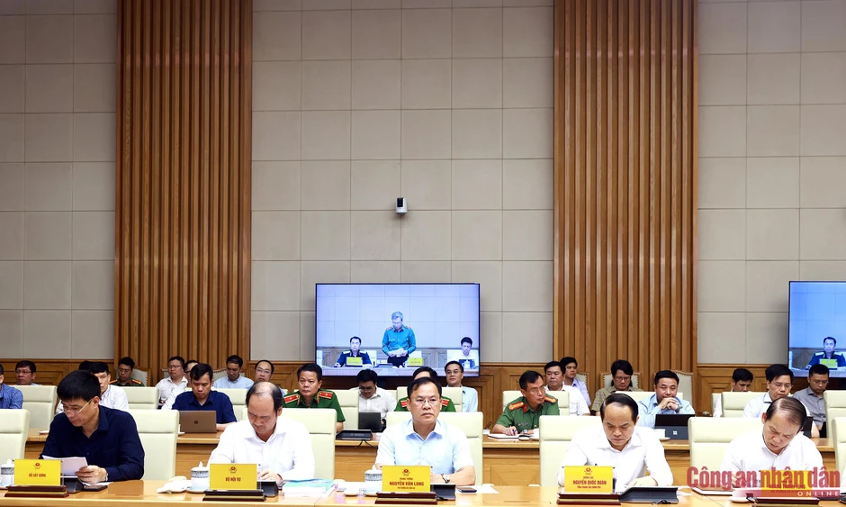 Đề xuất cơ chế thí điểm để đặt hàng các bộ, ngành trong lĩnh vực chuyển đổi số Đề xuất cơ chế thí điểm để đặt hàng các bộ, ngành trong lĩnh vực chuyển đổi số
