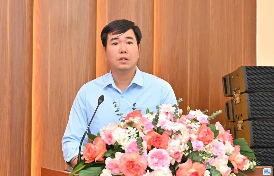 Đề xuất làm ứng dụng số hỗ trợ người dân tra cứu phân loại, thu gom rác Đề xuất làm ứng dụng số hỗ trợ người dân tra cứu phân loại, thu gom rác