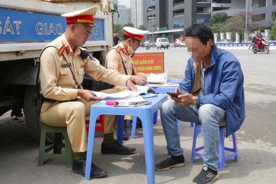Đề xuất tăng gấp đôi mức tiền xử phạt không lập biên bản, thêm cả 'phạt nguội'