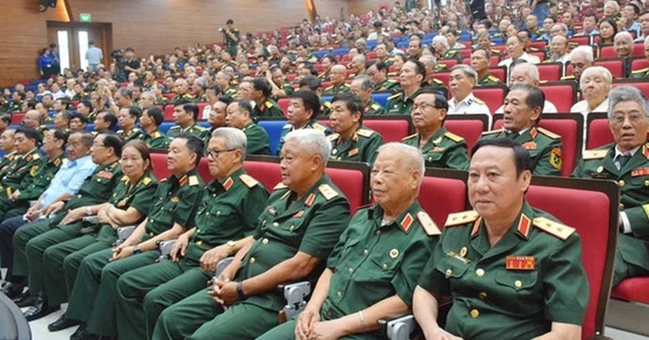Đề xuất tính tiền lương tháng để trợ cấp sĩ quan nghỉ hưu trước hạn tuổi 2026 Đề xuất tính tiền lương tháng để trợ cấp sĩ quan nghỉ hưu trước hạn tuổi 2026