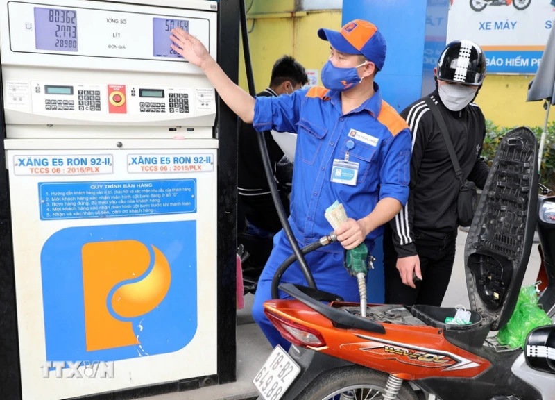 Đề xuất ứng ngân sách nhà nước cho Quỹ bình ổn giá xăng dầu Đề xuất ứng ngân sách nhà nước cho Quỹ bình ổn giá xăng dầu