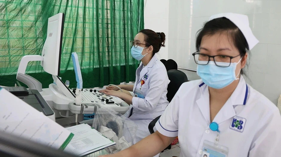 Đến hết 2026, toàn dân được khám sức khỏe định kỳ miễn phí Đến hết 2026, toàn dân được khám sức khỏe định kỳ miễn phí
