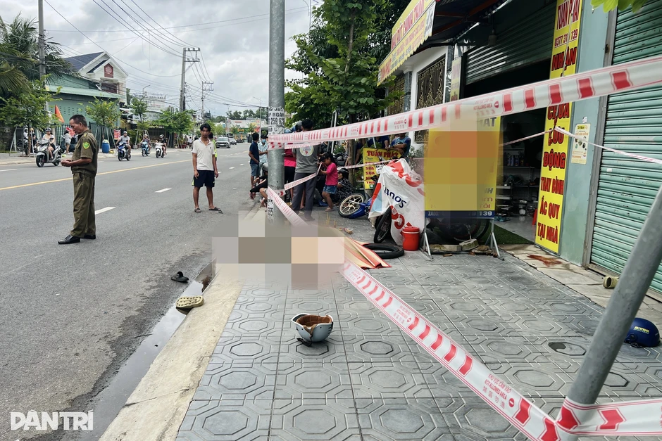 Đi thăm bà nội, 2 cha con gặp tai nạn thương tâm ở TPHCM Đi thăm bà nội, 2 cha con gặp tai nạn thương tâm ở TPHCM