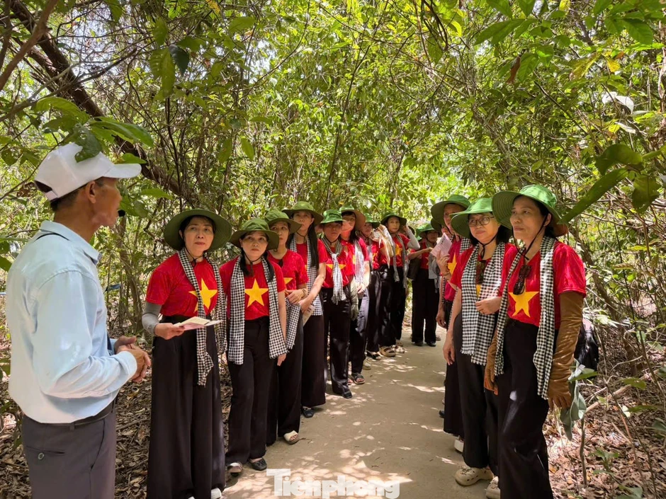 Địa đạo hơn 30km dưới lòng đất Đà Nẵng có gì đặc biệt? Địa đạo hơn 30km dưới lòng đất Đà Nẵng có gì đặc biệt?