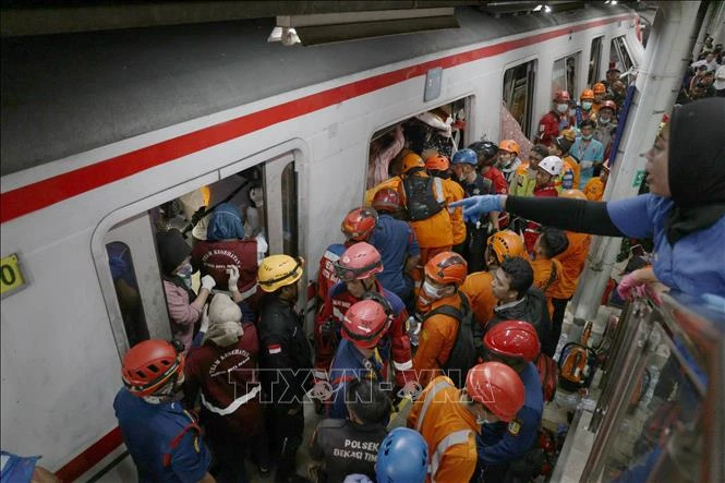 Điện chia buồn về vụ tai nạn đường sắt tại Indonesia