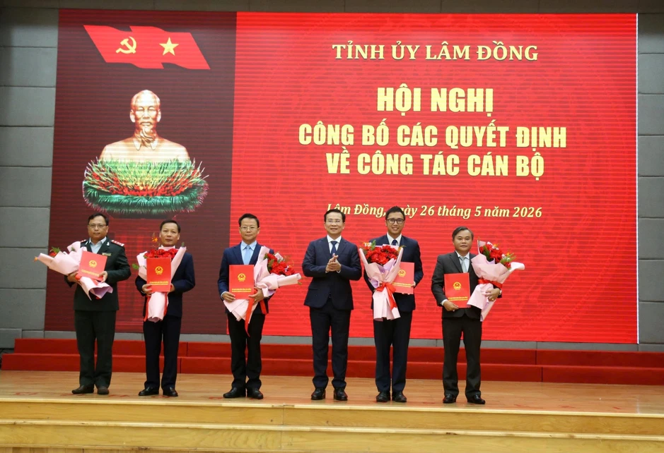Điều động bổ nhiệm cán bộ chủ chốt ở Hà Nội và 3 tỉnh năm 2026 Điều động bổ nhiệm cán bộ chủ chốt ở Hà Nội và 3 tỉnh năm 2026